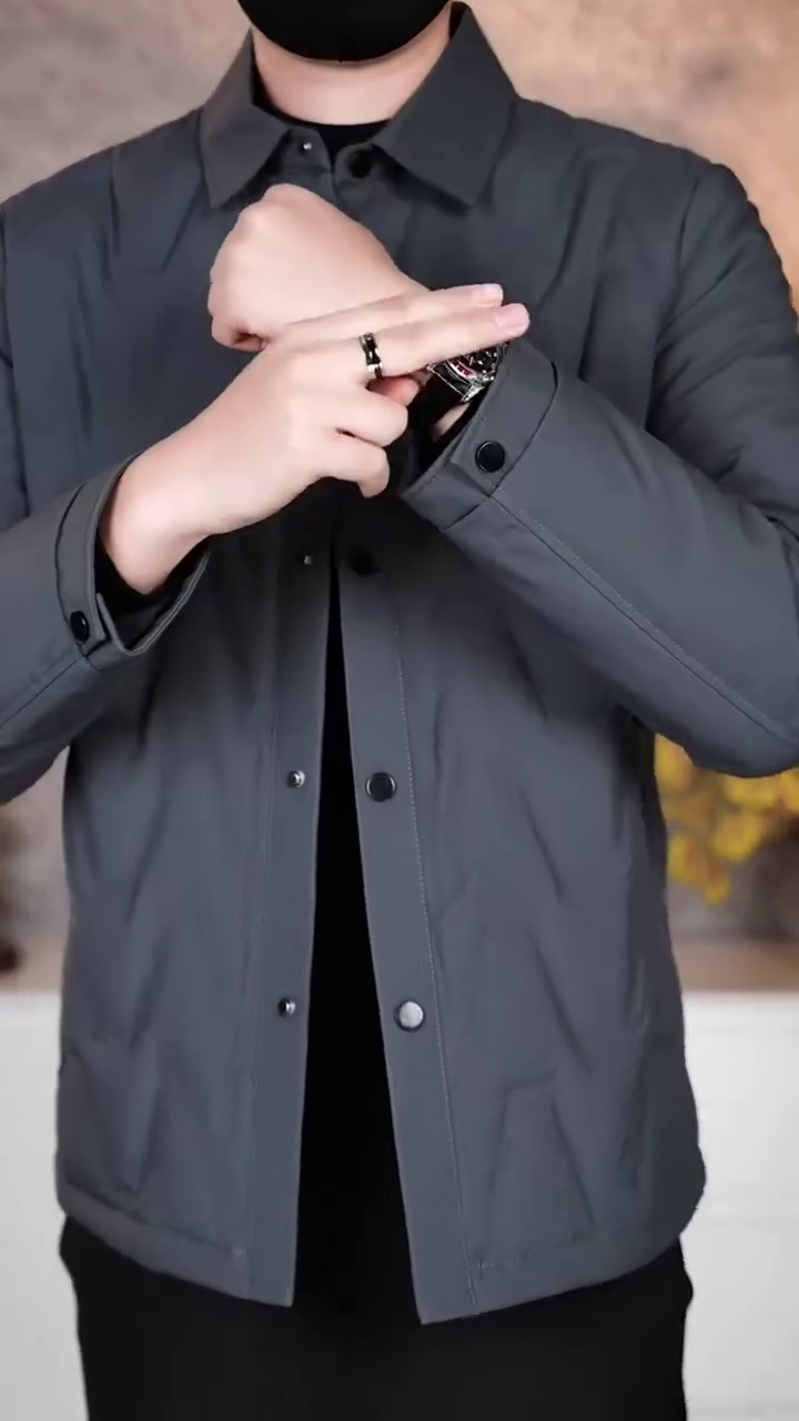 Men's Lightweight Button Front Casual Jacket - Image 2