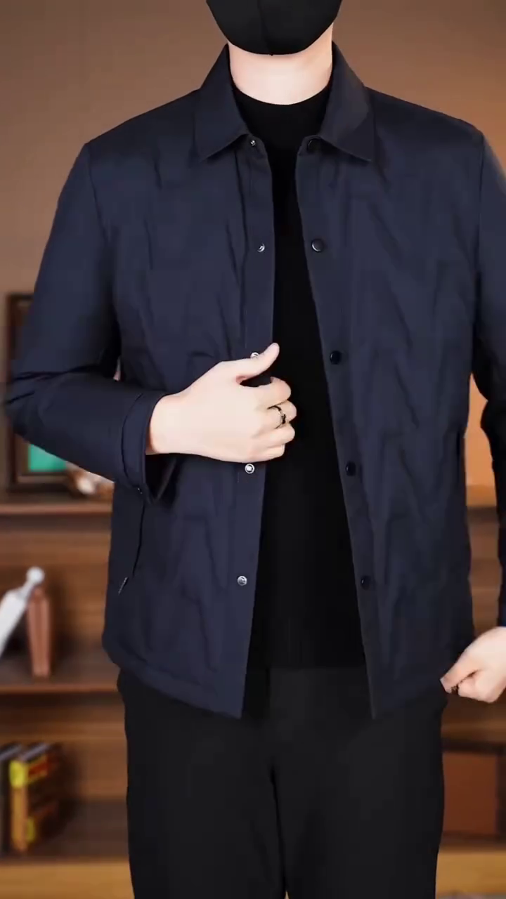 Men's Lightweight Button Front Casual Jacket - Image 5