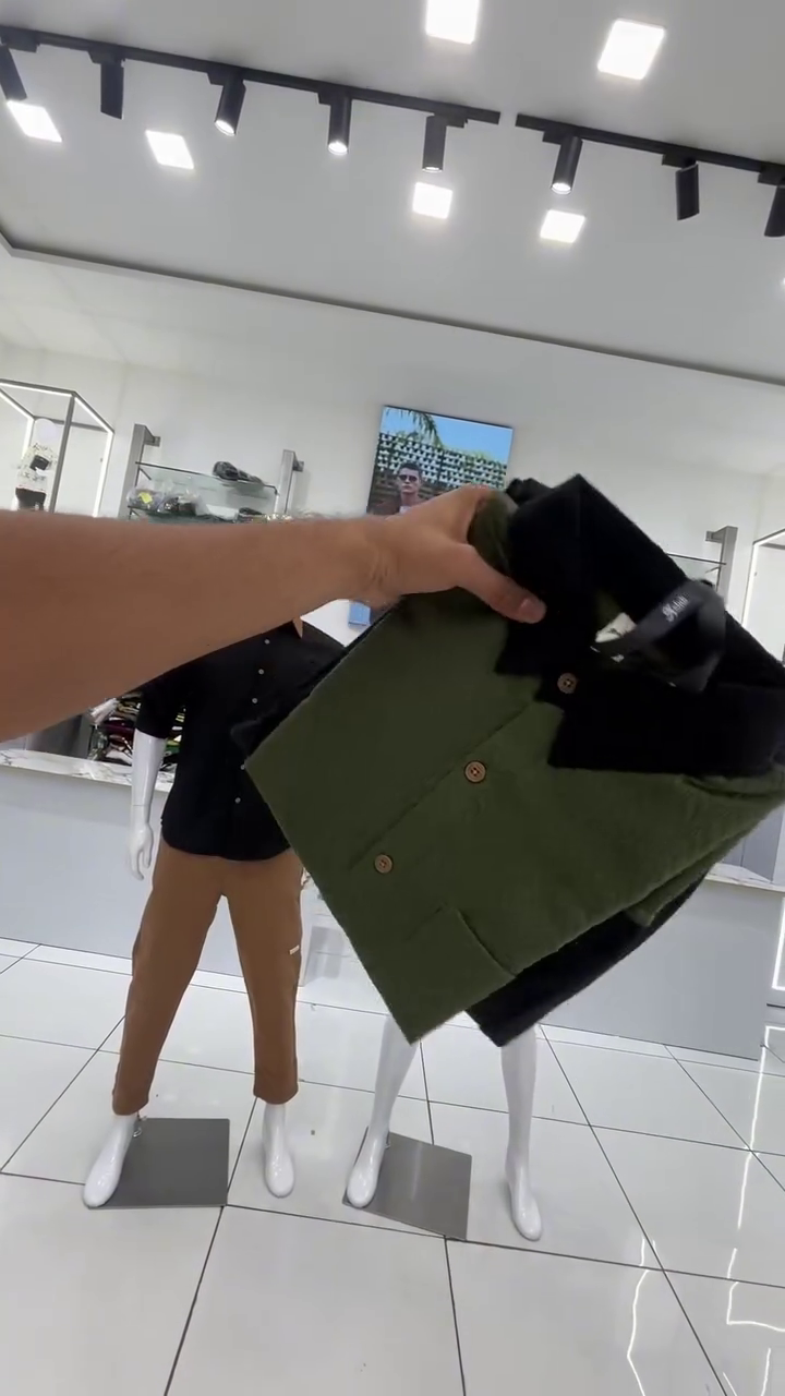 Men Olive Green Casual Shirt - Image 2