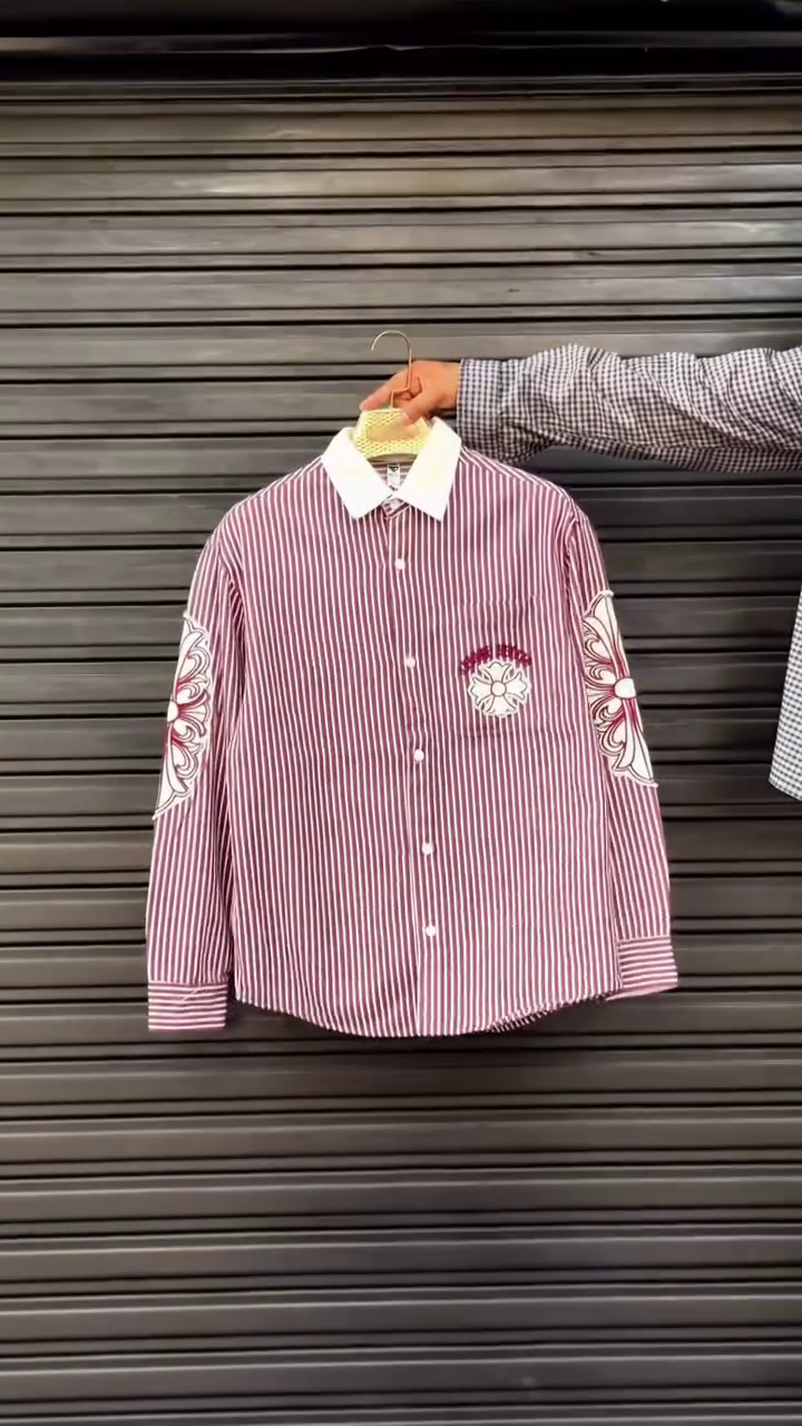 Men Regular Fit Vertical Striped Casual Shirt