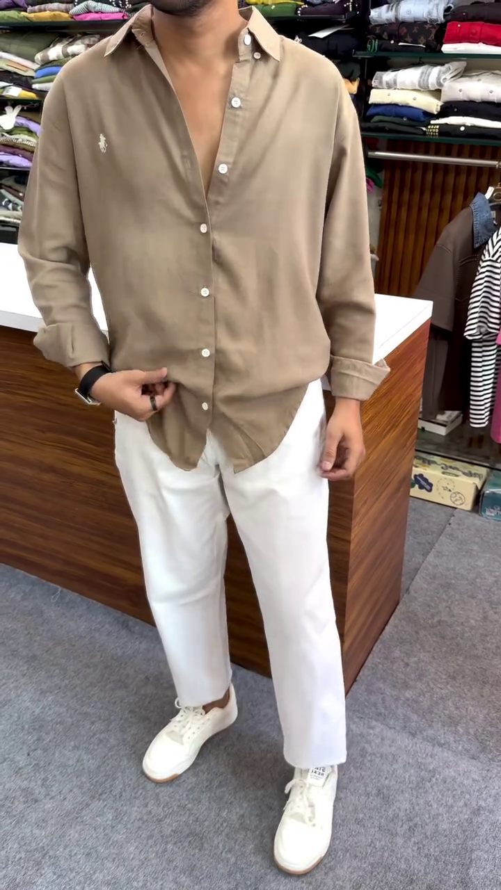 Men Slim Fit Solid Spread Collar Pure Cotton Casual Shirt - Image 4